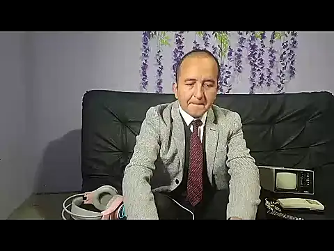 yazforeSolo online show from 10, 11, 2025