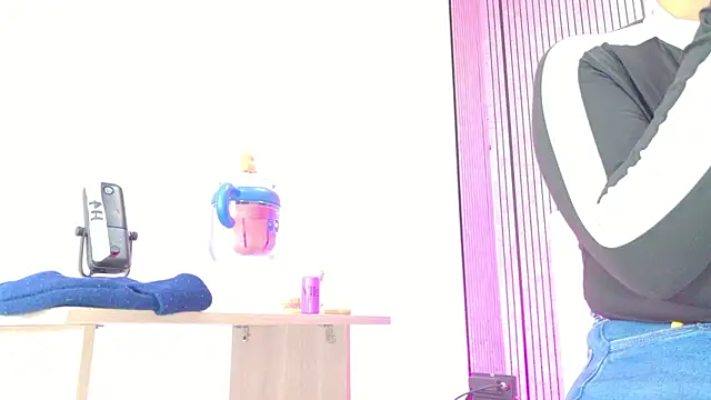 Snapshot of Sofia_martiin chatting on 19, 2, 2026 Sofia martiin online show from 19, 2, 2026