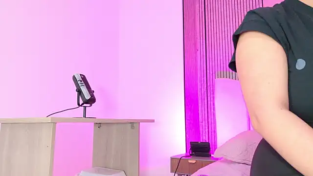 Snapshot of Sofia_martiin chatting on 1, 3, 2026 Sofia martiin online show from 1, 3, 2026