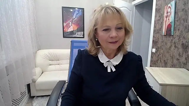 Milla Cutie18 online show from 27, 1, 2025