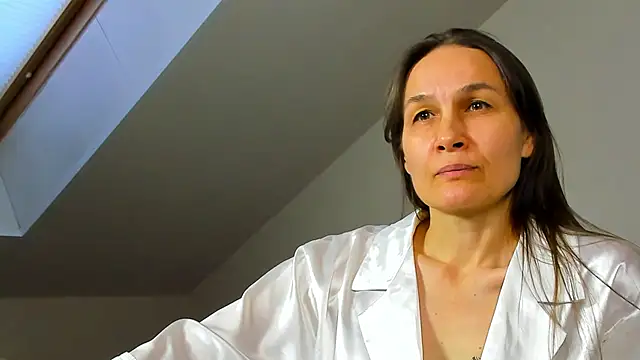 Snapshot of Lillian_White chatting on 1, 2, 2025 Lillian White online show from 1, 2, 2025