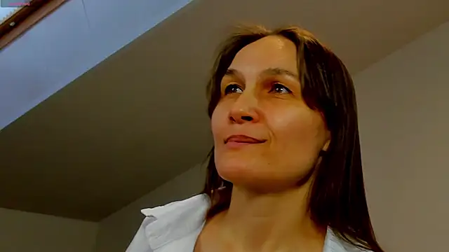 Snapshot of Lillian_White chatting on 13, 2, 2025 Lillian White online show from 13, 2, 2025