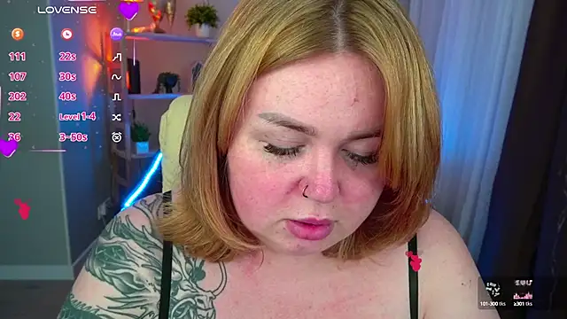 ZaraReignn online show from 8, 2, 2025