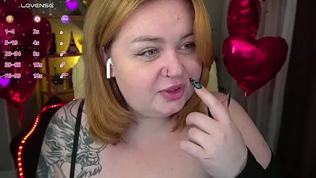 ZaraReignn online show from 21, 2, 2025