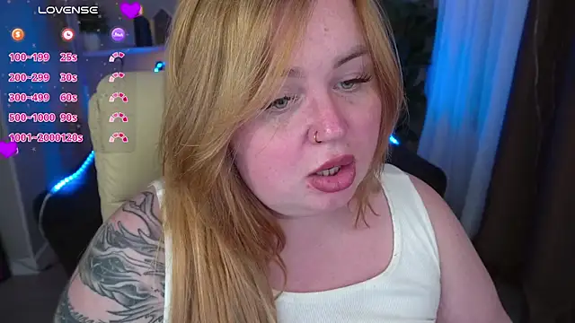 ZaraReignn online show from 12, 3, 2025