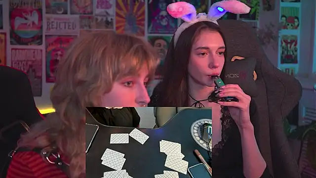 Snapshot of LuxRayi chatting on 20, 12, 2024 LuxRayi online show from 20, 12, 2024