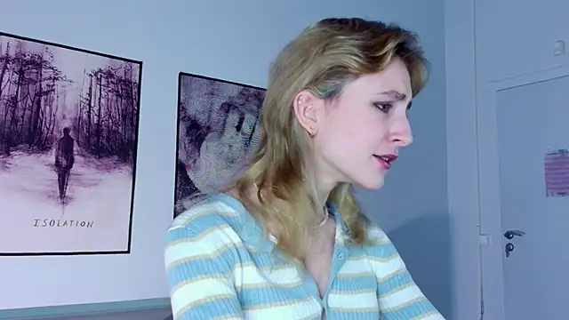 Snapshot of LuxRayi chatting on 18, 1, 2025 LuxRayi online show from 18, 1, 2025