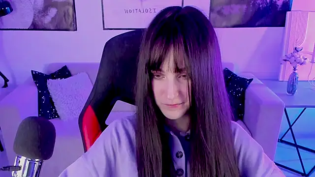 Snapshot of LuxRayi chatting on 12, 2, 2025 LuxRayi online show from 12, 2, 2025