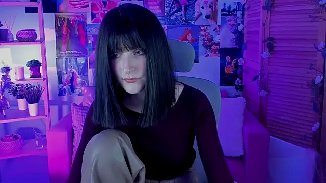 Snapshot of LuxRayi chatting on 22, 3, 2025 LuxRayi online show from 22, 3, 2025