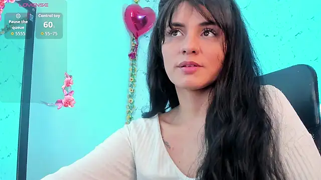 Snapshot of elissa_iris chatting on 8, 7, 2026 elissa iris online show from 8, 7, 2026