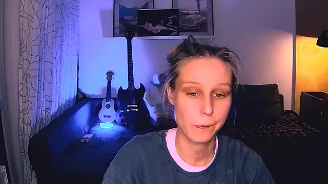 Snapshot of KatiKate chatting on 3, 12, 2024 KatiKate online show from 3, 12, 2024