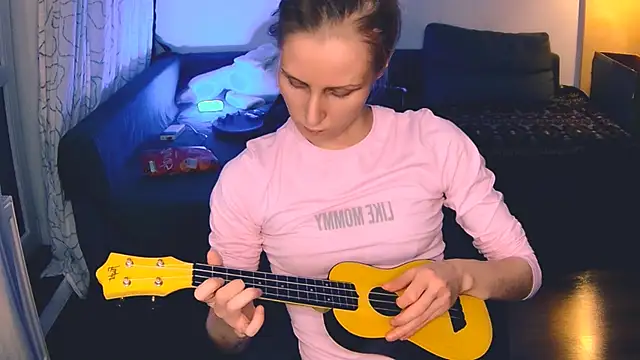 Snapshot of KatiKate chatting on 3, 12, 2024 KatiKate online show from 3, 12, 2024