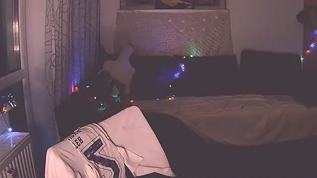 Snapshot of KatiKate chatting on 17, 12, 2024 KatiKate online show from 17, 12, 2024