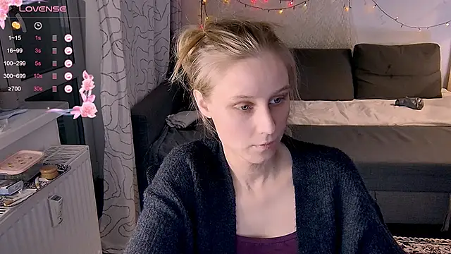 Snapshot of KatiKate chatting on 8, 2, 2025 KatiKate online show from 8, 2, 2025