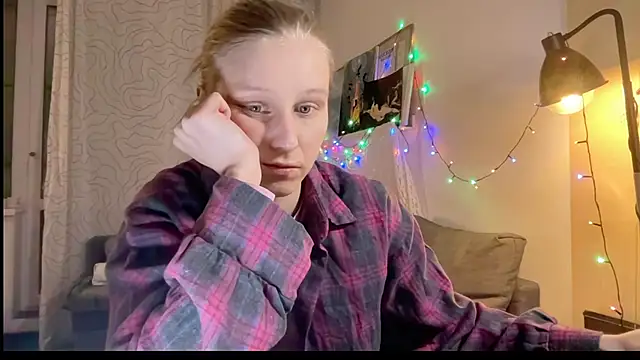 Snapshot of KatiKate chatting on 9, 2, 2025 KatiKate online show from 9, 2, 2025