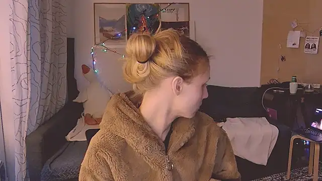 Snapshot of KatiKate chatting on 21, 2, 2025 KatiKate online show from 21, 2, 2025