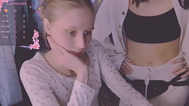 Snapshot of KatiKate chatting on 1, 3, 2025 KatiKate online show from 1, 3, 2025