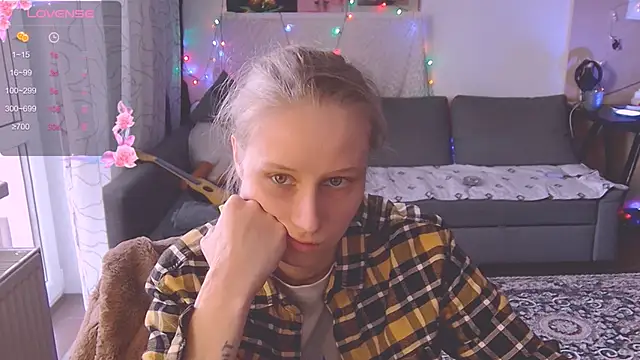 Snapshot of KatiKate chatting on 9, 3, 2025 KatiKate online show from 9, 3, 2025