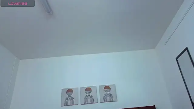 selena castillo online show from 29, 9, 2025