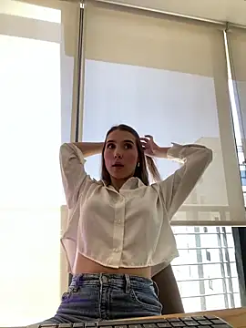 SophieRaily  online show from 14, 3, 2025