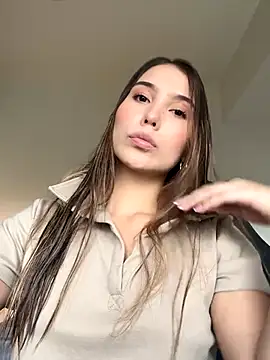 SophieRaily  online show from 30, 9, 2025