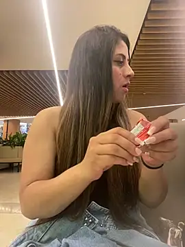 Snapshot of girl_anni chatting on 4, 2, 2025 girl anni online show from 4, 2, 2025