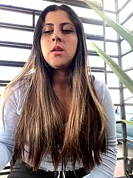 Snapshot of girl_anni chatting on 7, 2, 2025 girl anni online show from 7, 2, 2025