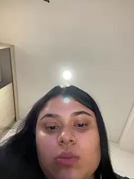 alissonfernandez  online show from 22, 2, 2025