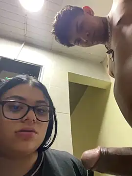 alissonfernandez  online show from 18, 9, 2025