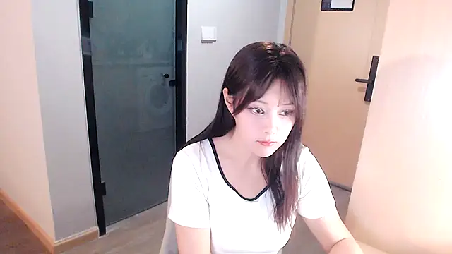 puppy-mango online show from 4, 12, 2024