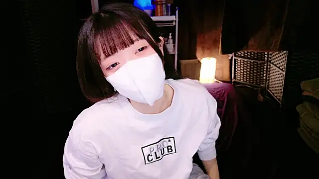 Snapshot of irohani_USA_2 chatting on 4, 12, 2024 irohani USA 2 online show from 4, 12, 2024