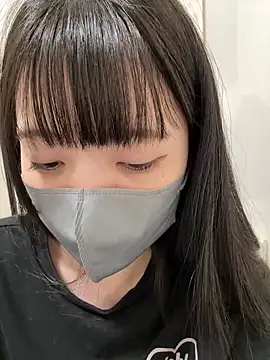 Snapshot of irohani_USA_2 chatting on 4, 11, 2025 irohani USA 2 online show from 4, 11, 2025