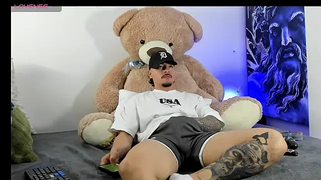 boyc022  online show from 11, 1, 2026