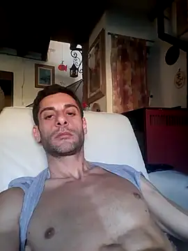 Snapshot of MrTamburine22 chatting on 2, 12, 2024 MrTamburine22 online show from 2, 12, 2024