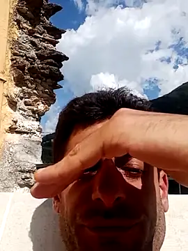 Snapshot of MrTamburine22 chatting on 30, 9, 2025 MrTamburine22 online show from 30, 9, 2025