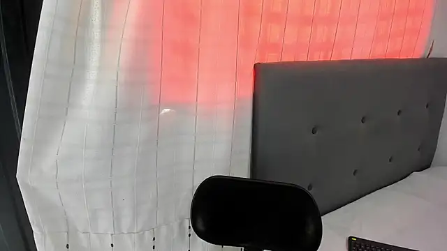 angela nix online show from 15, 9, 2025