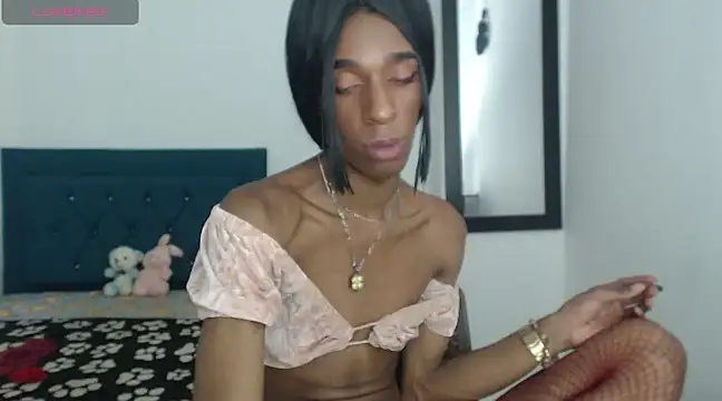 lucianadolll online show from 6, 3, 2025