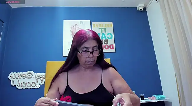 renata milf  online show from 28, 1, 2025