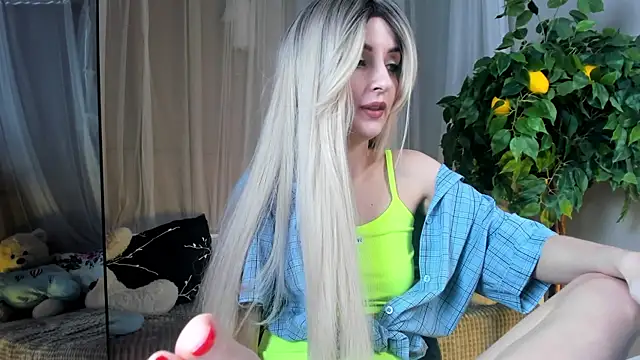 Katty Lights online show from 27, 1, 2025