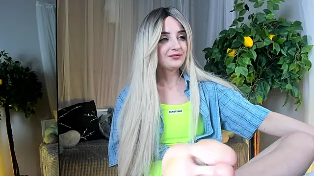 Katty Lights online show from 27, 1, 2025