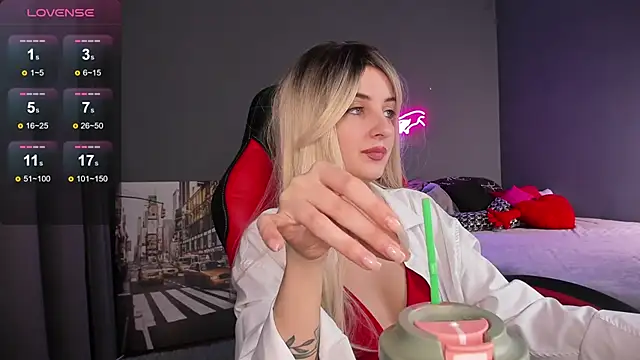 Katty Lights online show from 22, 2, 2025