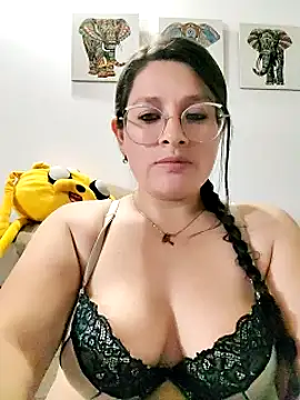 Neve Collins online show from 21, 1, 2025