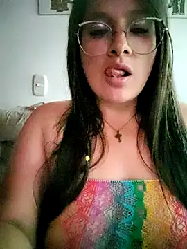 Neve Collins online show from 2, 3, 2025