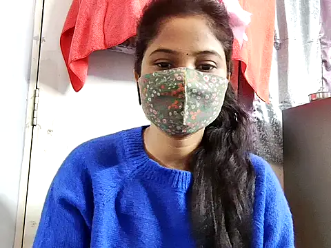 Snapshot of samosa73 chatting on 19, 11, 2025 samosa73 online show from 19, 11, 2025