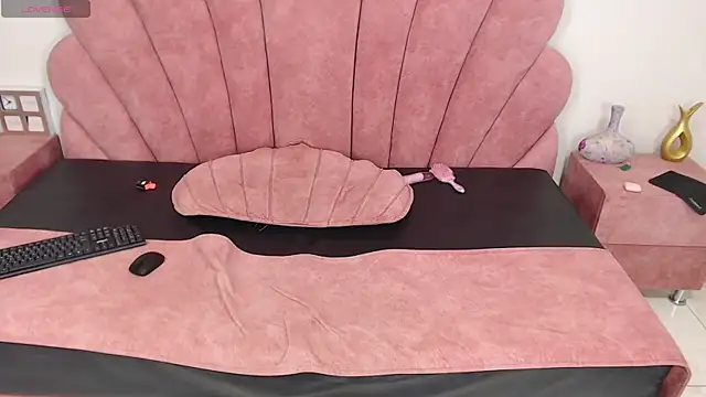 Candy Bony online show from 22, 5, 2026