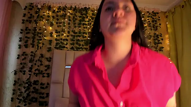 Snapshot of jenifer__power10 chatting on 4, 1, 2025 jenifer power10 online show from 4, 1, 2025