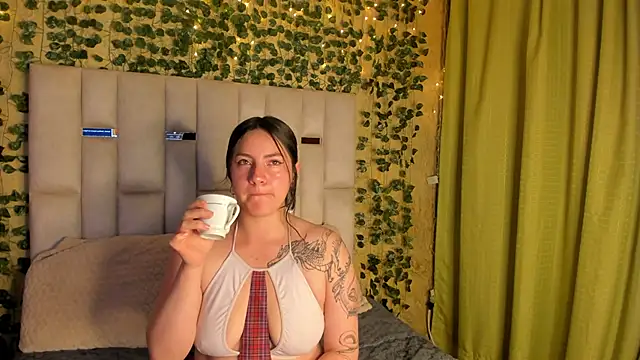 Snapshot of jenifer__power10 chatting on 12, 2, 2025 jenifer power10 online show from 12, 2, 2025