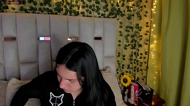 Snapshot of jenifer__power10 chatting on 22, 3, 2025 jenifer power10 online show from 22, 3, 2025