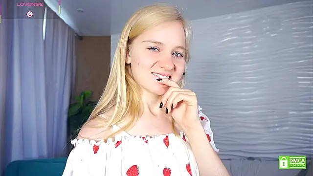 OdelinaFicken online show from 9, 9, 2025