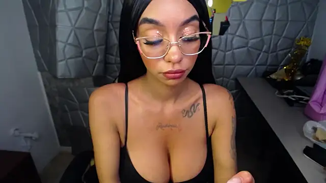 Tiffanny online show from 4, 3, 2025